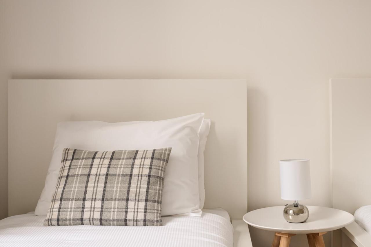 The London Road Apartment - 2Br/1Ba เอดินบะระ ภายนอก รูปภาพ